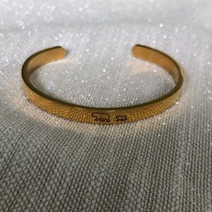 Mama Bear Baby Bear bangle for women. NWOT